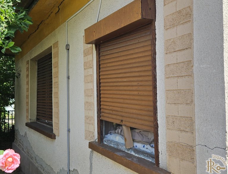 Sárbogárd, Dózsa György  67.