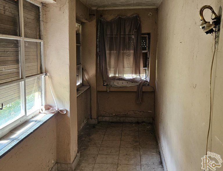 Sárbogárd, Dózsa György  67.