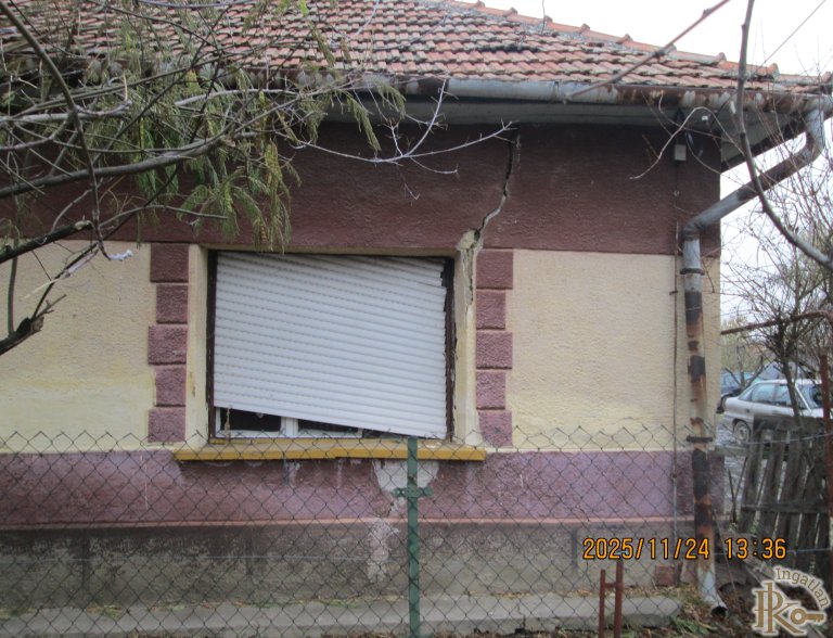 Jászladány, Hóvirág utca 8.