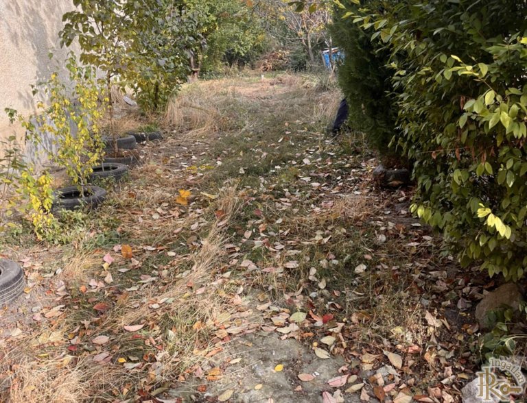 Jászladány, Hóvirág utca 8.