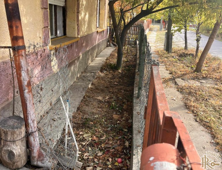 Jászladány, Hóvirág utca 8.