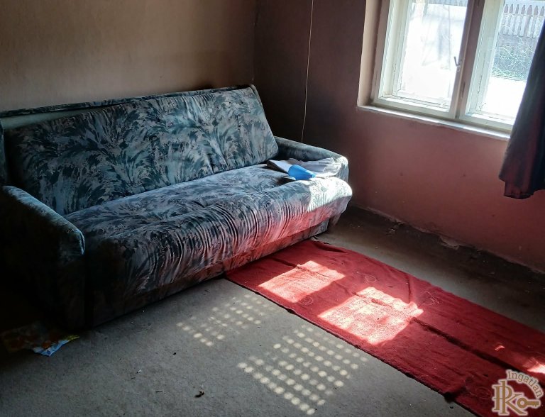 Jászladány, Hóvirág utca 8.